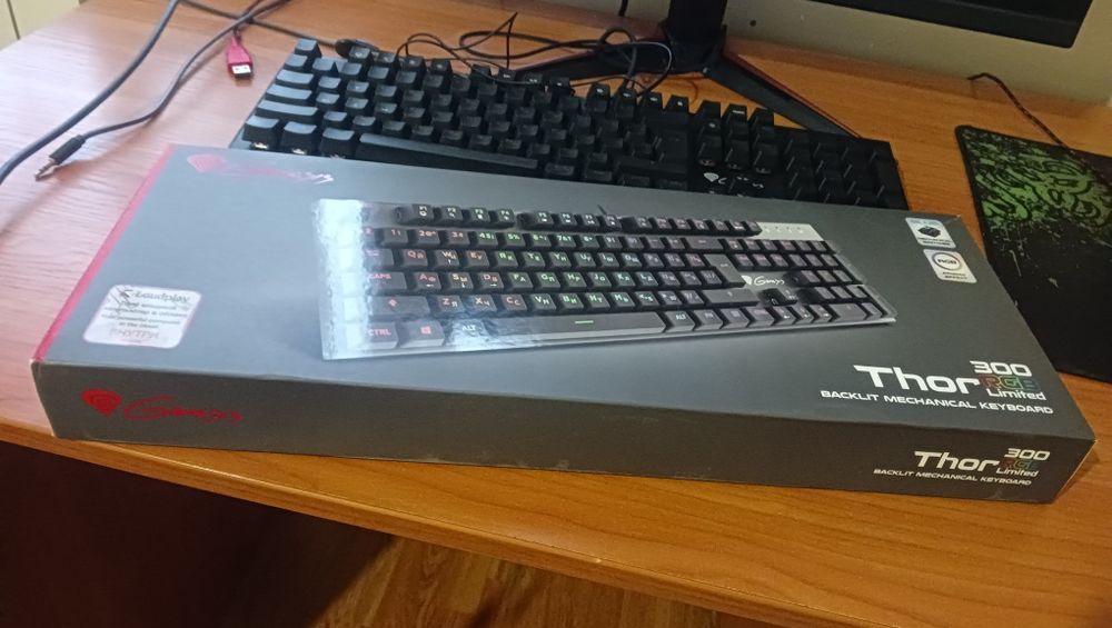 Genesis THOR 300 RGB механика срочно