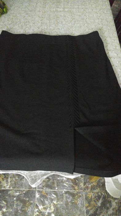 Чёрная юбка тёплая для офиса и т.д.