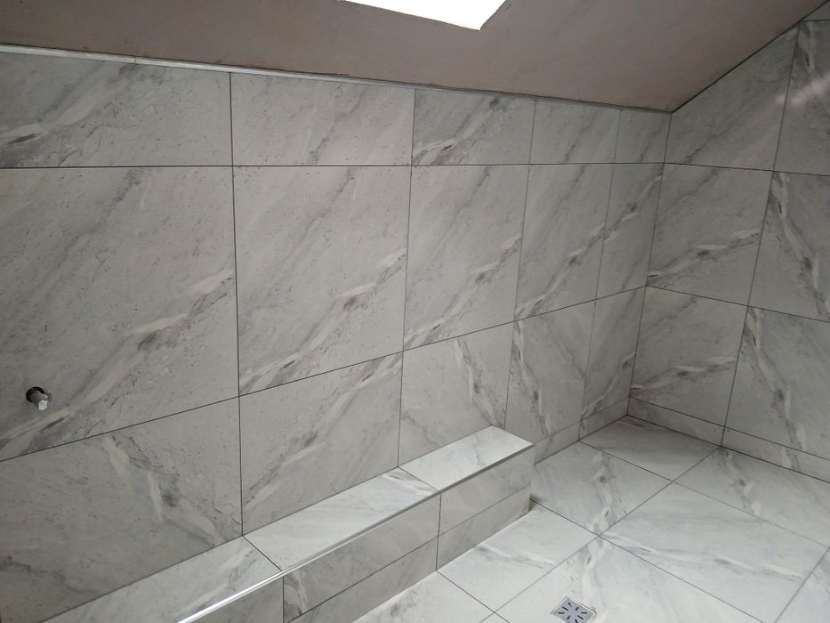 Meseriaș   lucrari interioare zugraveli  gresie faianță  parchet  demo