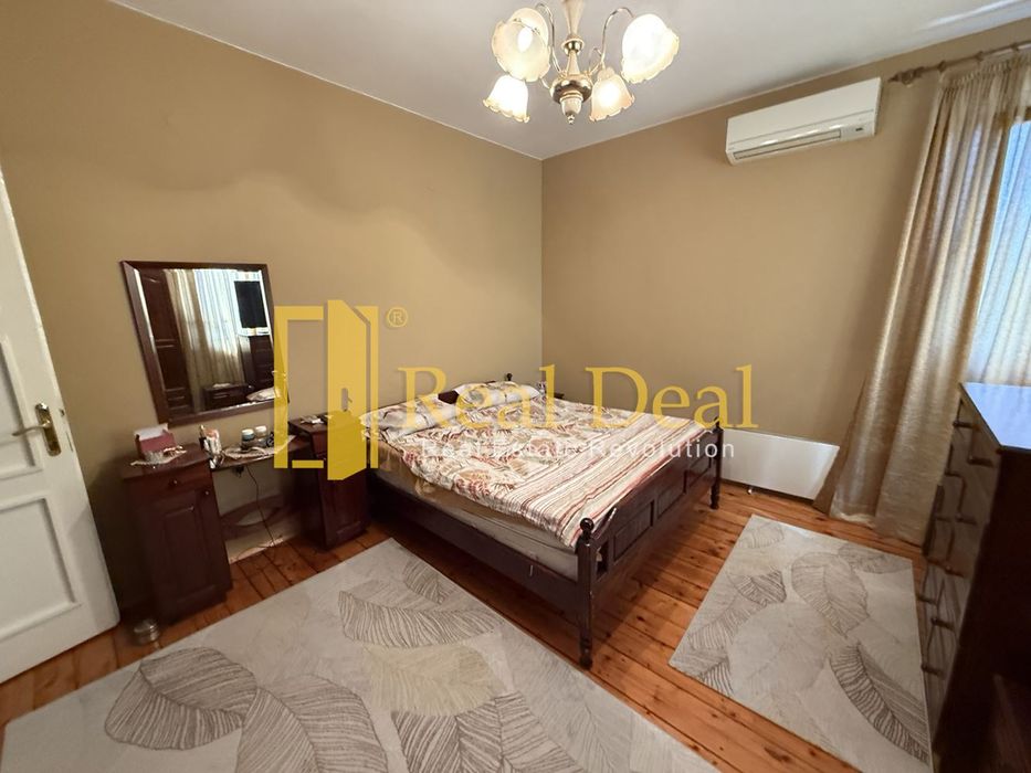 Продава се Четиристаен апартамент в София, Център - 146 кв.м за 3376 €/кв.м - Снимка #2