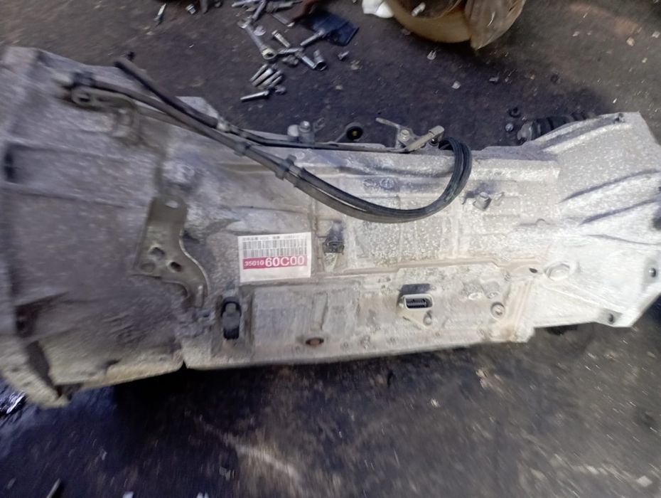 Toyota Land Cruiser 200 
4.7
АКПП