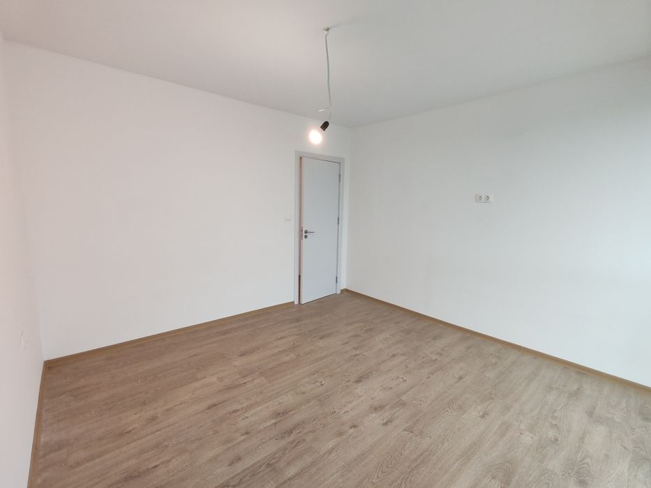 Продава се Тристаен апартамент в Бургас, Сарафово - 105 кв.м за 486 €/кв.м - Снимка #6