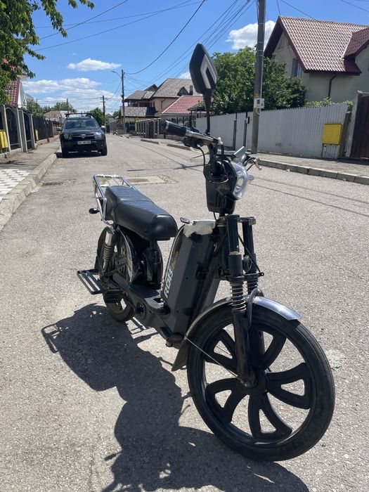 Moped bicicleta electrica tip cargo