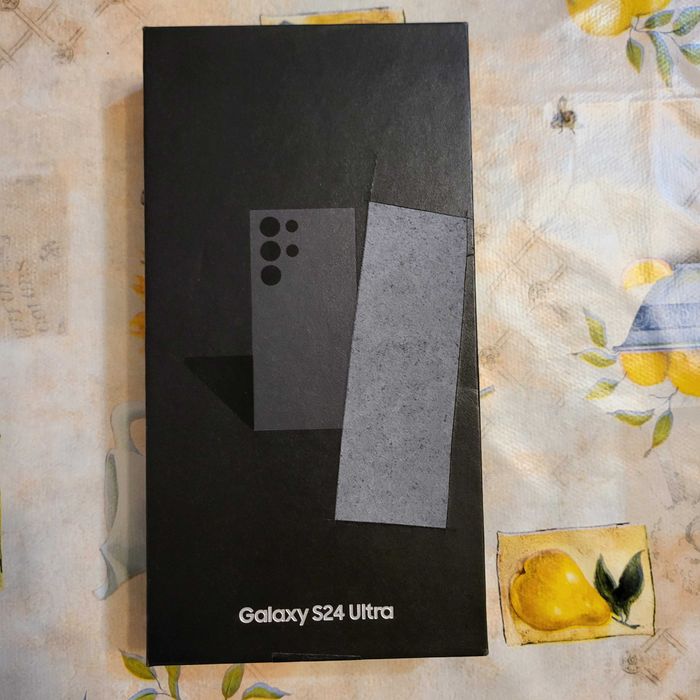 Samsung Galaxy S24 Ultra Titanium Black -Нов!
