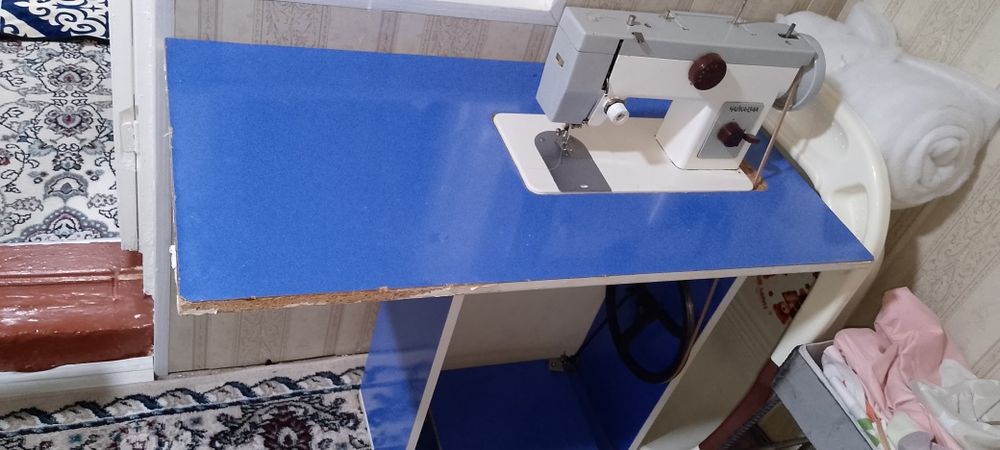 Швейная машина ножная  Чайка 134А