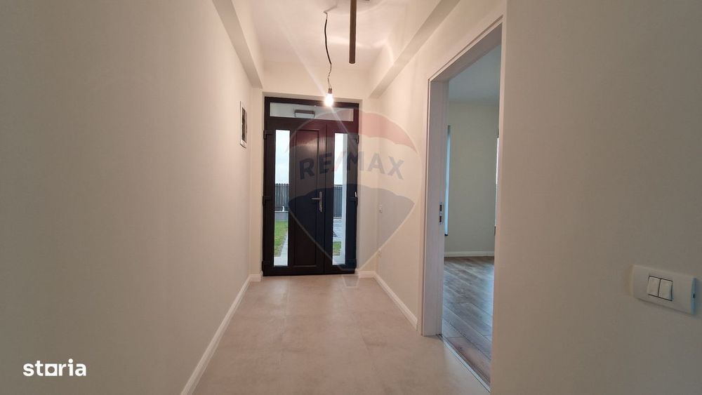 Casă / Vilă cu 3 camere de vânzare Ciocanesti