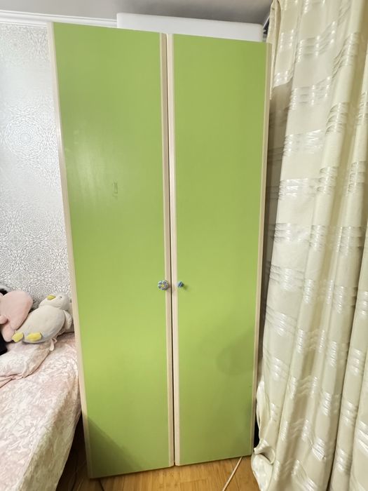 Продам мебель (комплекст для детской)