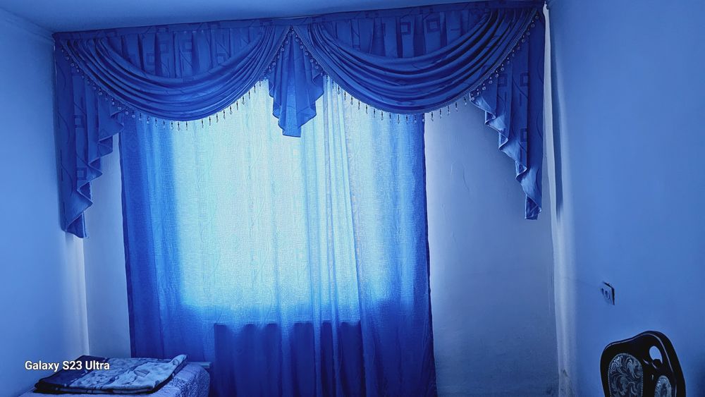 Парда -Шторы ,синнего цвета.