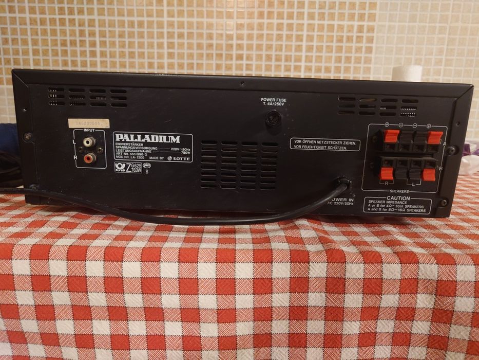 Vând putere Palladium LA-1200
