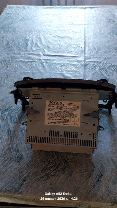 Авто магнитола.  На  Lexus  ec 330.