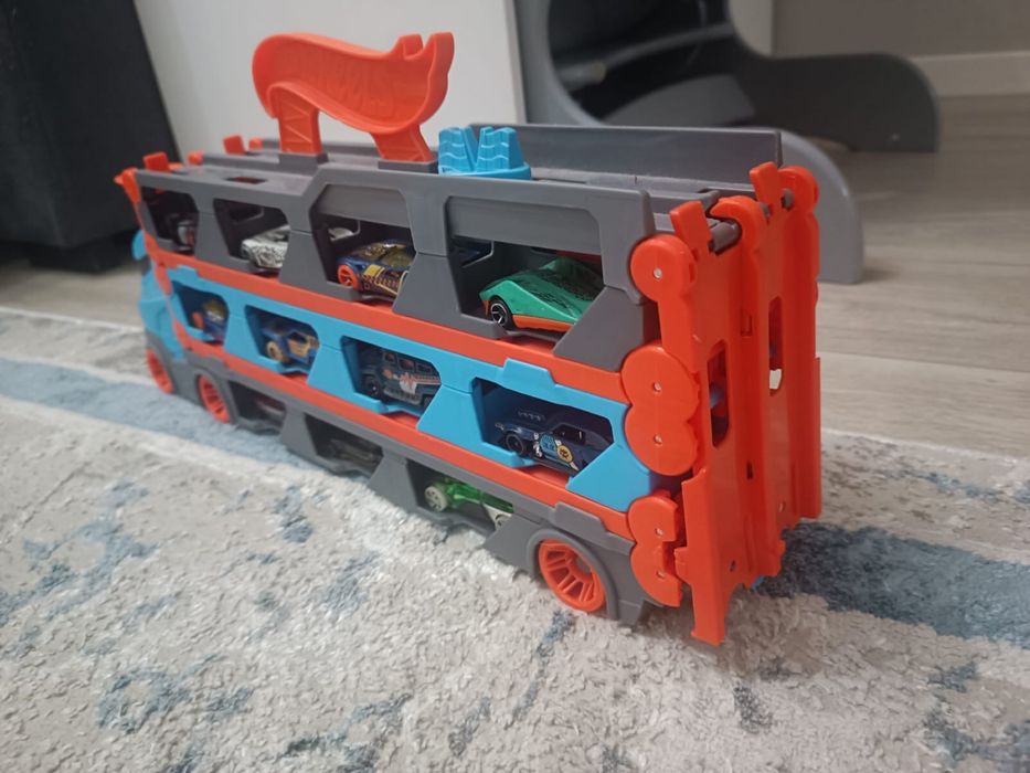 Оригинал Hot Wheels трек паркинг