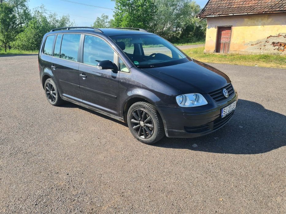 Vand touran an 2007 motor 1.9 diesel 105cai 6trepte