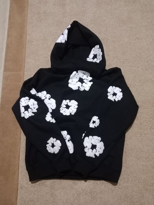 Не хачу одеватьь