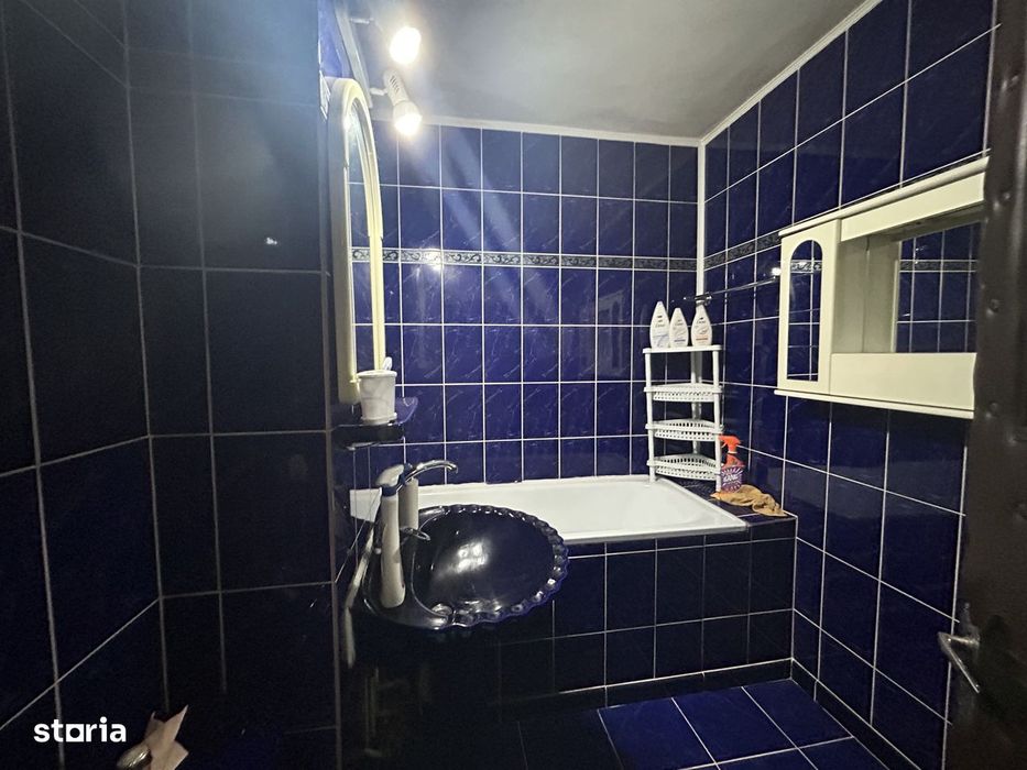 Apartment 3 camere, confort 1 decomandat, PRUNDU.