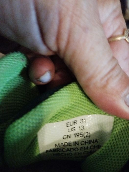 Ghete și adidași Geox cu lumini+ bluză cadou