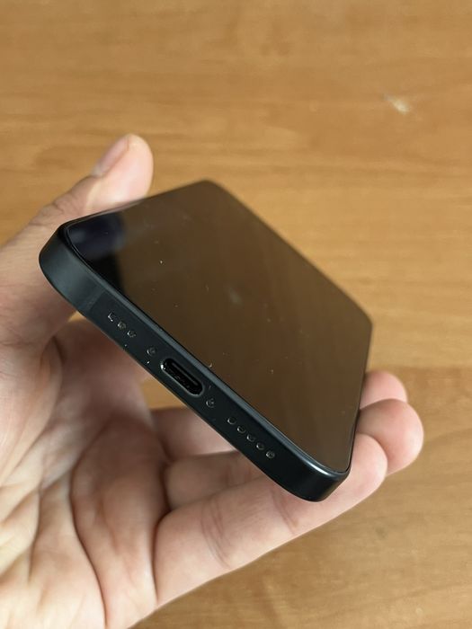 Iphone 15 100% черный