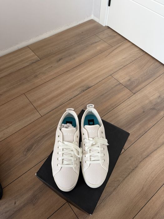 Оригинални Diesel бели кецове- НОВИ,неносени