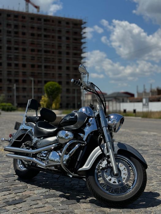 Suzuki Boulevard C50/Intruder C800