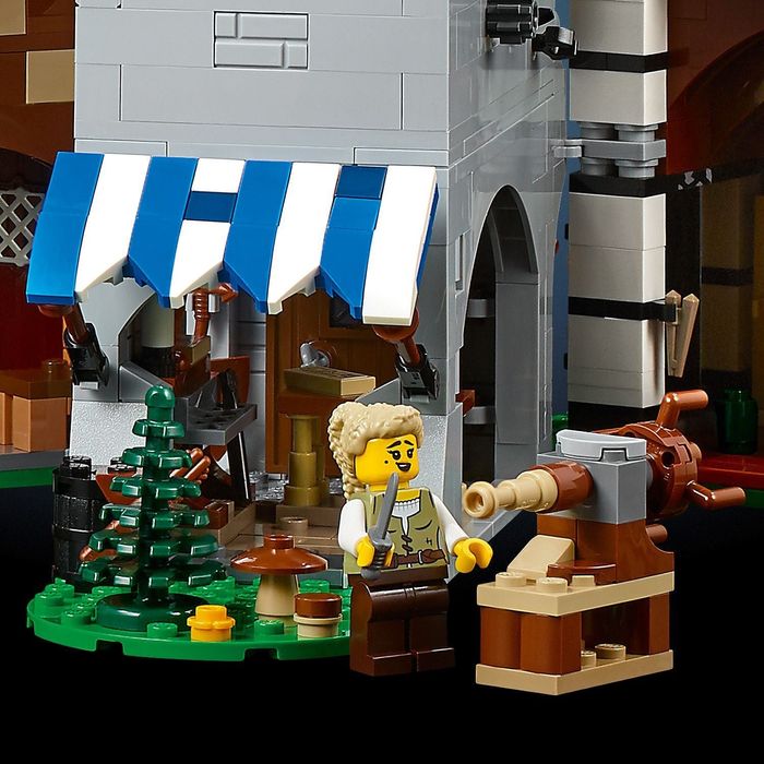 Lego 10332 Средновековен градски площад LEGO Icons Medieval Town Squar