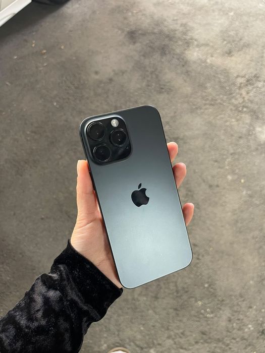 Продам Iphone 16 pro max 256 gb