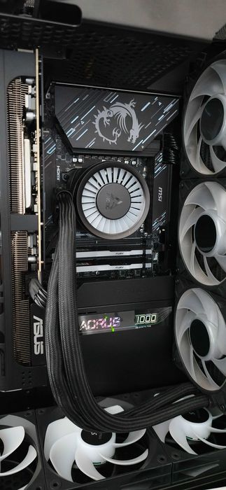 Мощный игровой компьютер на Ryzen 7 9800x3d