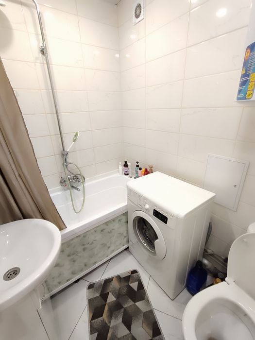 Продается 2-комн (1-62, 2 эт)