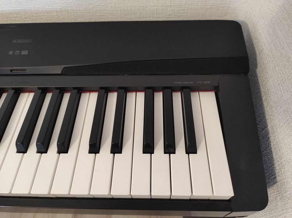 Цифровое пианино Casio PX-330