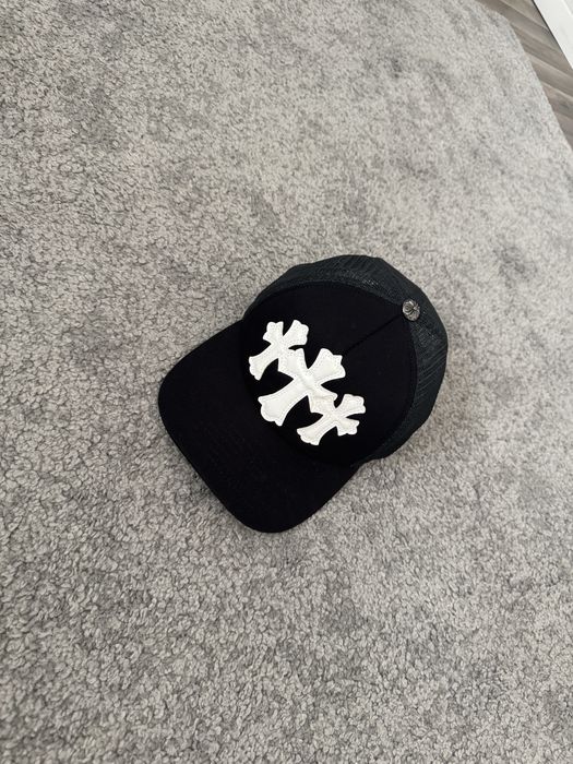Sapca Chrome Hearts Cross(red or white)