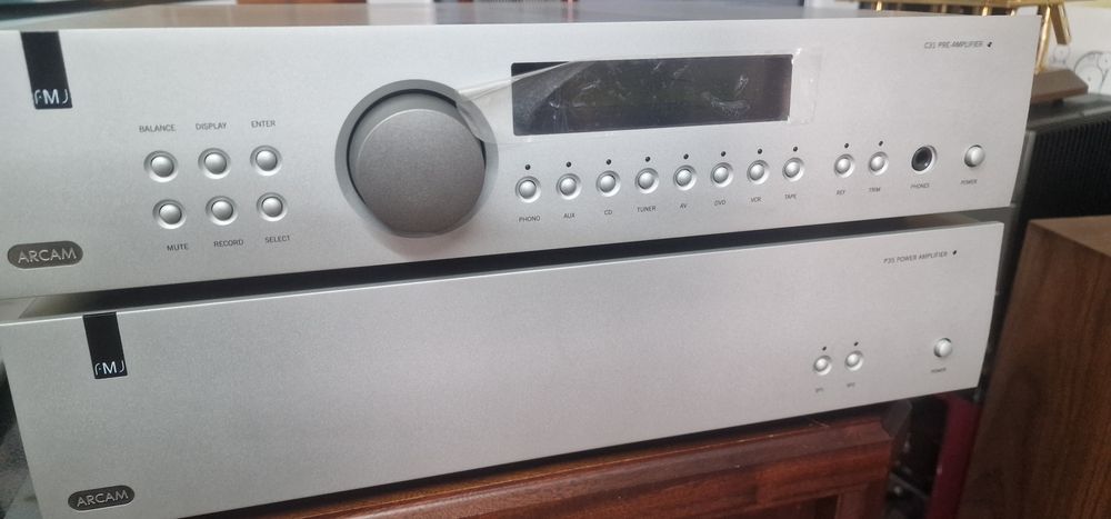 Усилитель Arcam FMJ P35  +  Arcam FM J C31