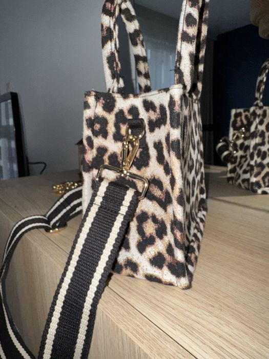 Дамска чанта H&M