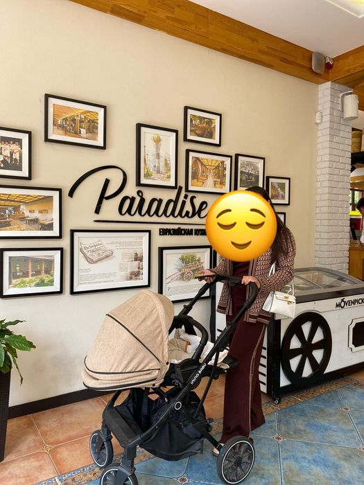 Ининг бейби коляскасы