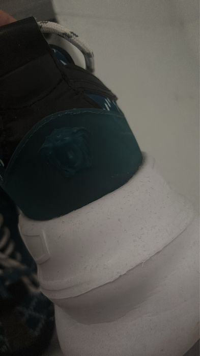versace chain reaction
