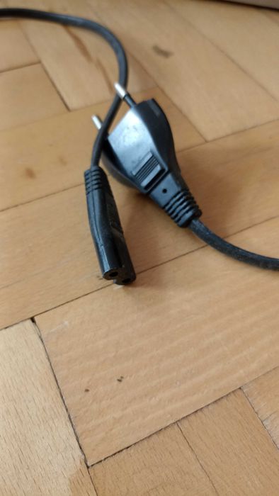 Продавам ретро радиокасетофон Sharp GF-450
