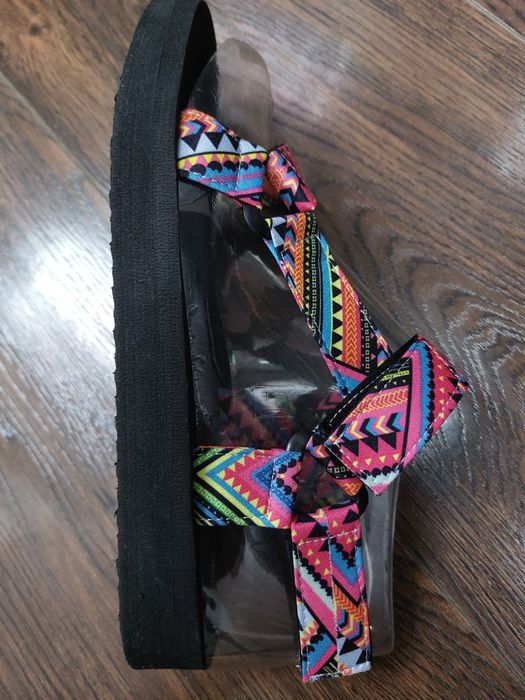 Босоножки тканевые 39 размер