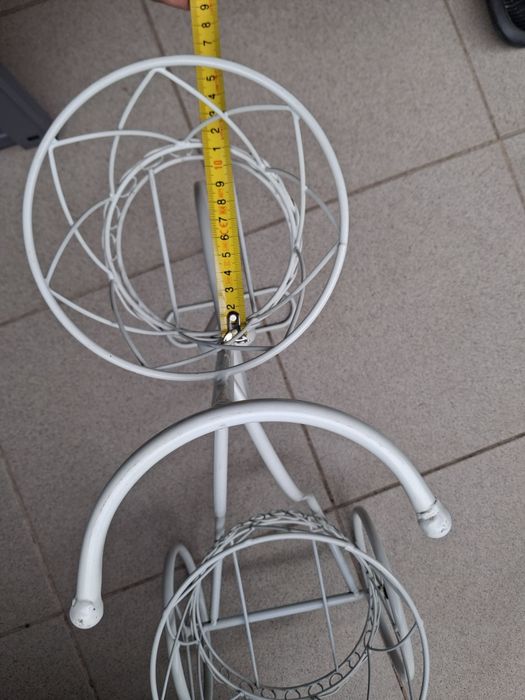 Bicicleta decorativa metalica de culoare alba