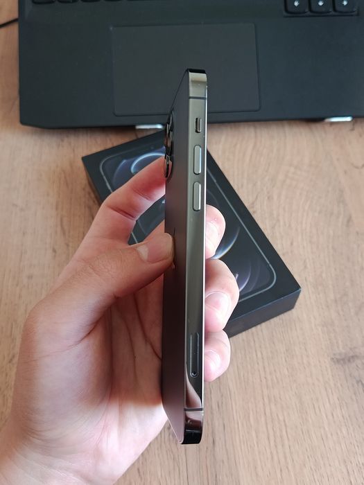 iPhone 12 pro 256гб
