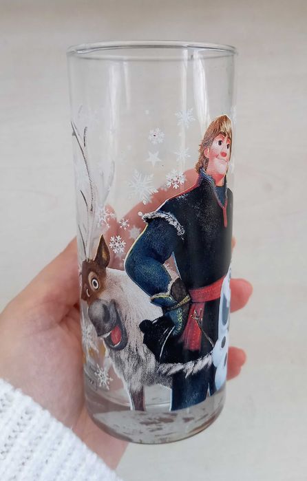 Стъклени чаши "Самолетите" и "Frozen"