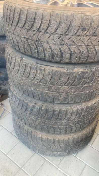 Продам шины с дисками 195/65 R15