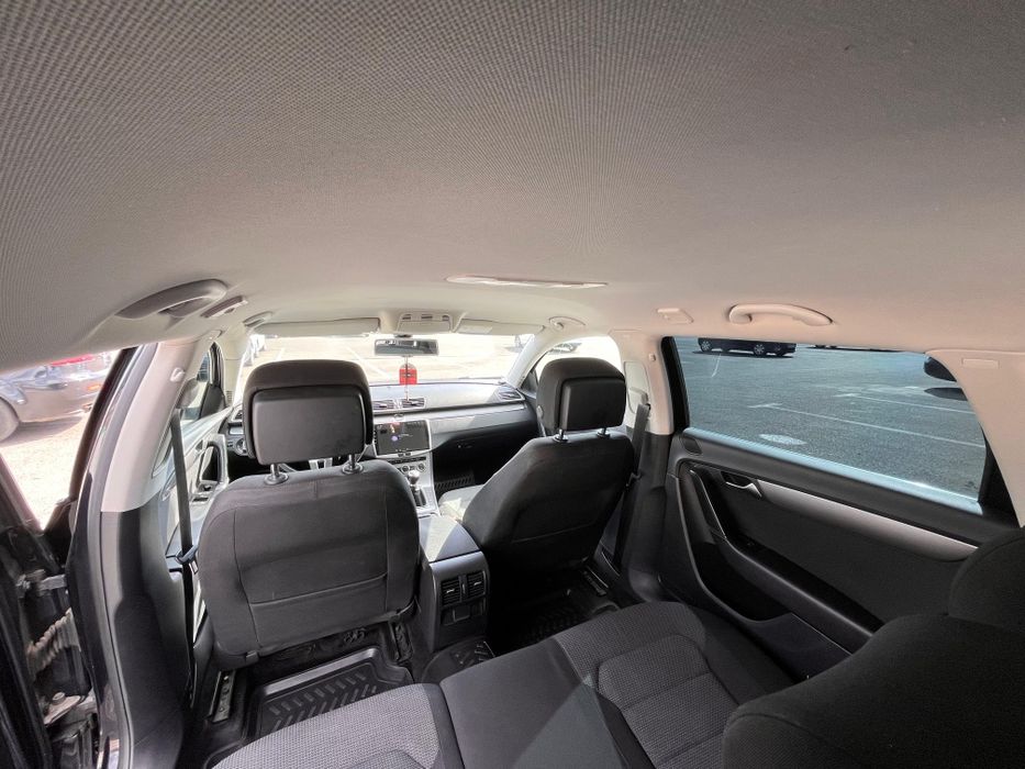 Vând Volkswagen Passat B7 Variant, an 2012, motor 2.0 TDI CFFB – 140 C