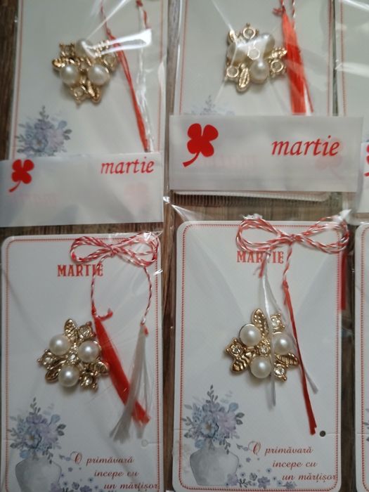 8 mărțișoare 20 lei