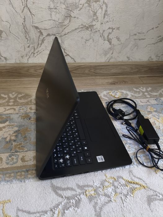 Acer i5-10, ssd 512m2, оперативки 8