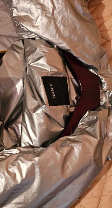 Преходно яке Pinko