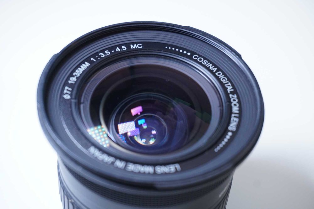 Obiectiv Full Frame Cosina 19-35mm F3.5-4.5 MC – Canon EF