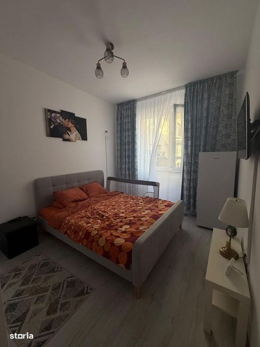 Apartament 3 camere cu CURTE si LOC DE PARCARE