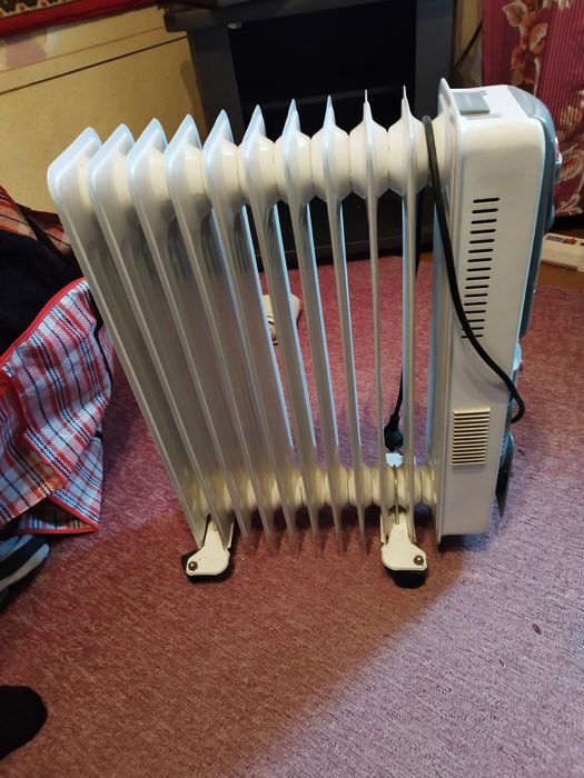 Продам масляный обогреватель