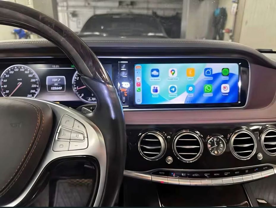 Продавам чисто нов, неотварян CarPlay и Android Auto модул за Mercedes-Benz с NTG 5.0 система.