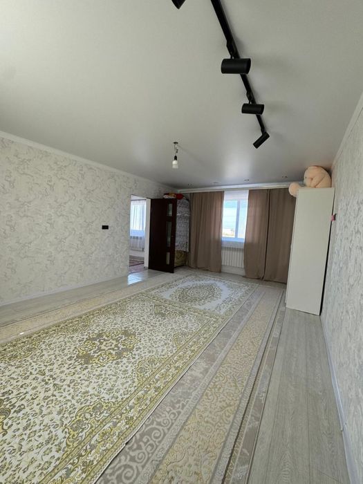 Үй сатылады! Жақсы вариантта!