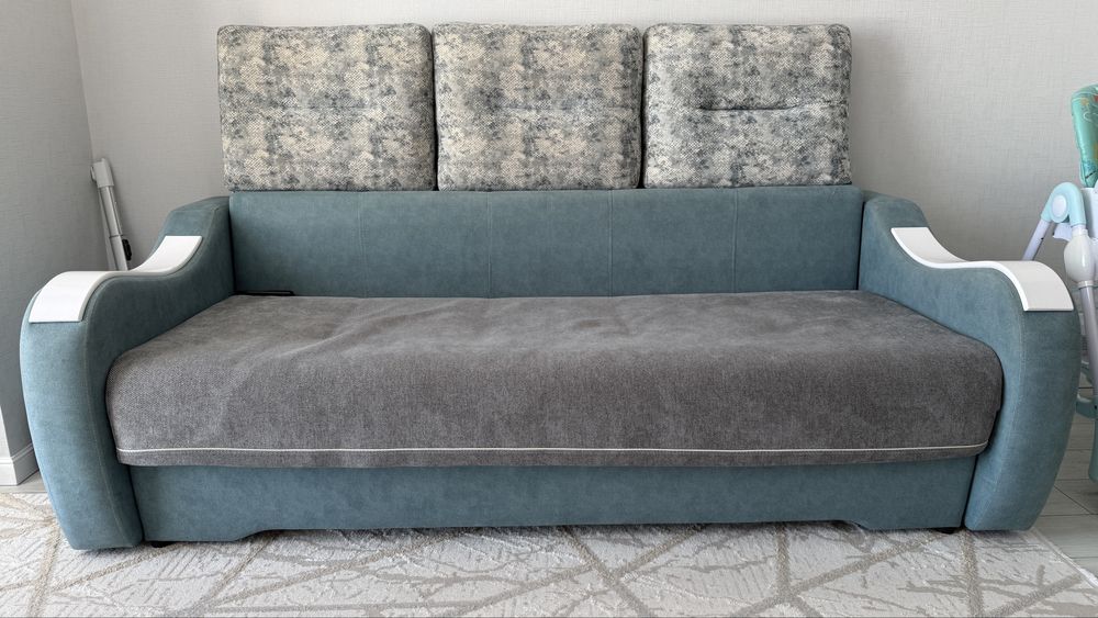 Продам диван хороший