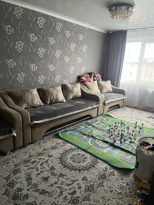 Продам 4х комнатную квартипу