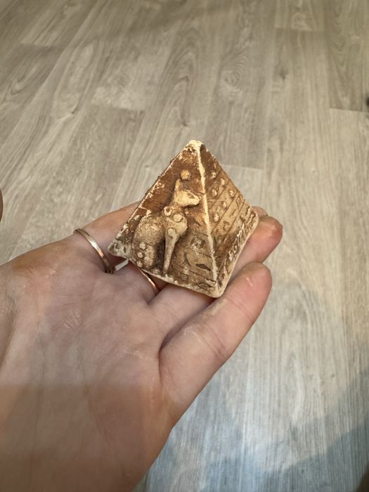 Продам статуэтки по 100 тенге